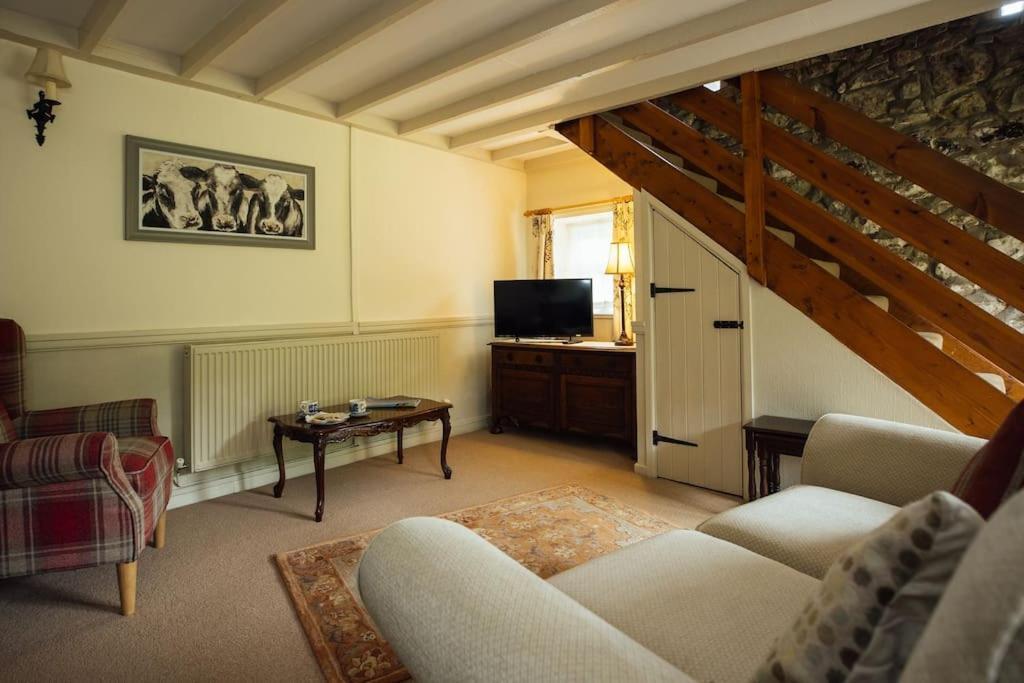 Dairy Cottage At Scolton Cottages - Indoor Pool Haverfordwest Exterior foto